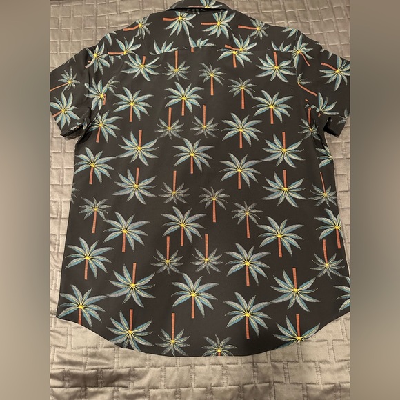 Men’s palm tree button down shirt - Picture 2 of 2